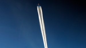 Emirates crossing @ 1,800 kilometres per hour 4,000 feet above (RDC)
